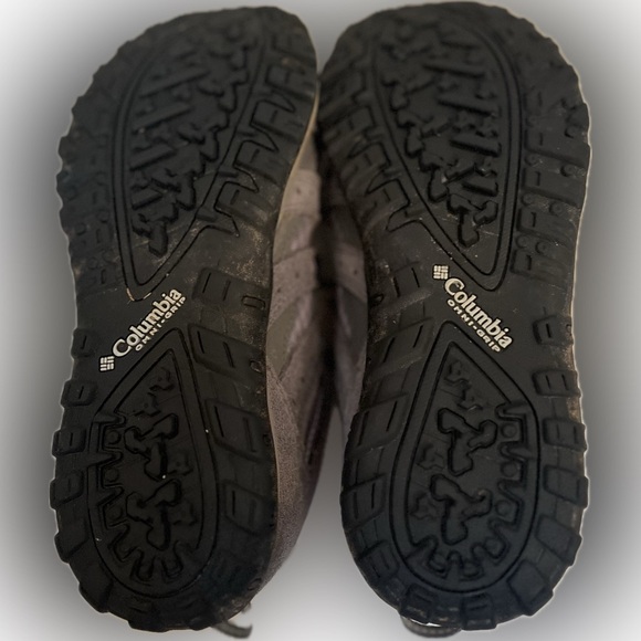 Women's Columbia Gray hiking shoe 6.5 - Picture 3 of 4